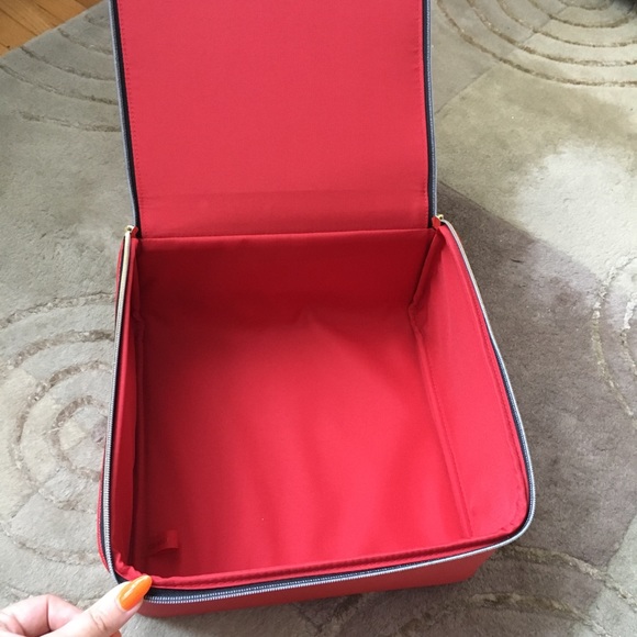 NEW Estée Lauder medium square makeup travel case, box in coral full zip - Picture 4 of 5